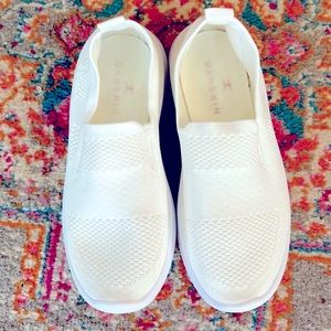 Danskin slip on sneakers size 7 color white